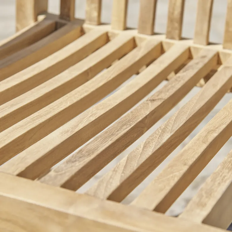 Fauteuil de jardin empilable en teck bru