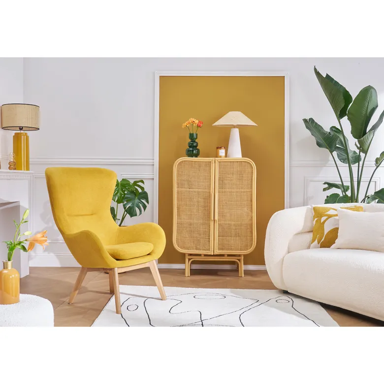 Fauteuil en tissu effet velours jaune moutarde et bois eskua