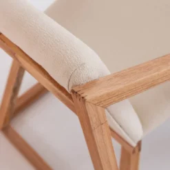 Fauteuil symétrique en bois de mindy