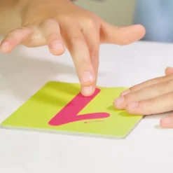 Fiches tactiles de pré-écriture