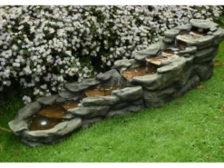 Fontaine de jardin brembo allongée rochers et pierres, avec éclairage led - ubbi