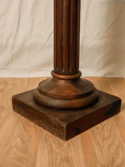 Francine, la sellette en bois n°511