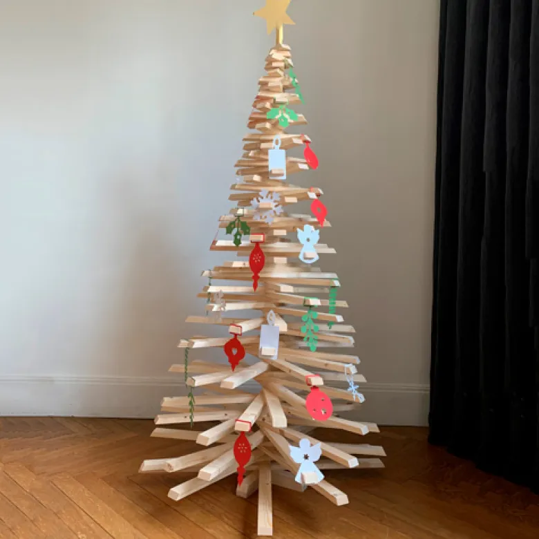 Grand sapin en bois recyclé Woody®