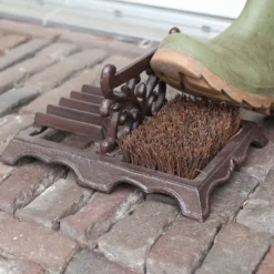 Grattoir à chaussures en fonte avec b...