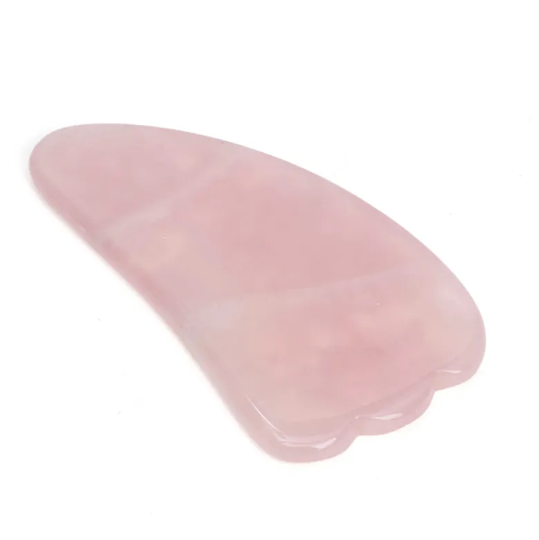 Gua sha cranté visage sculpte lisse et raffermit la peau en pierre naturelle Quartz rose