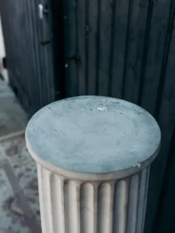 Hanna, la grande colonne en plâtre n°736