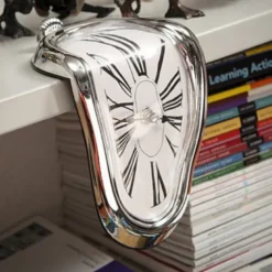 Horloge molle dalitime