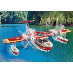 Hydravion avec pompier