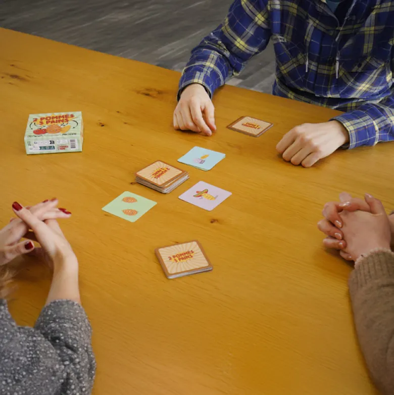 Jeu d'annonce 2 pommes et 3 pains
