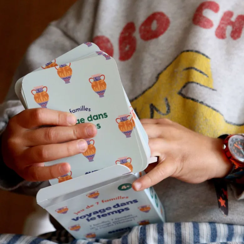 Jeu de 7 familles, voyage dans le temps