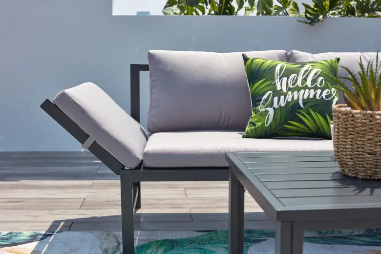 Katea salon de jardin bas avec canapé inclinable gris foncé