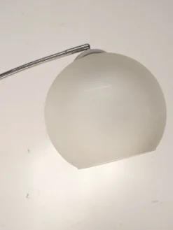 Lampadaire arc en verre et en marbre n°389