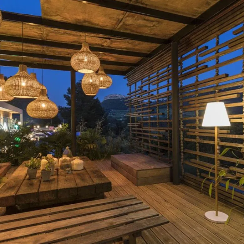 Lampadaire solaire standy wood solar