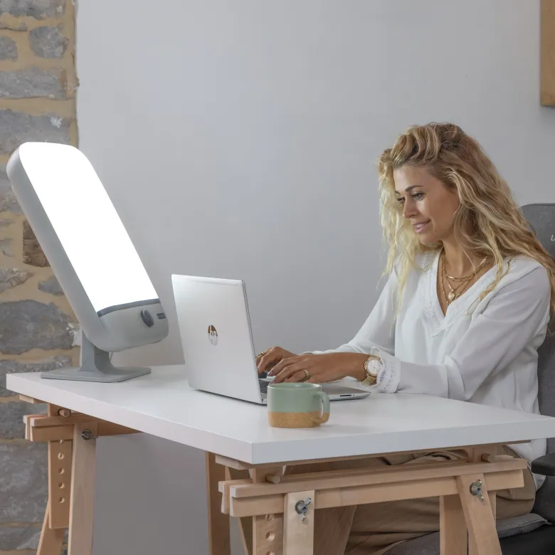 Lampe de luminothérapie 14 000 lux - Lumière du jour - 2 intensités