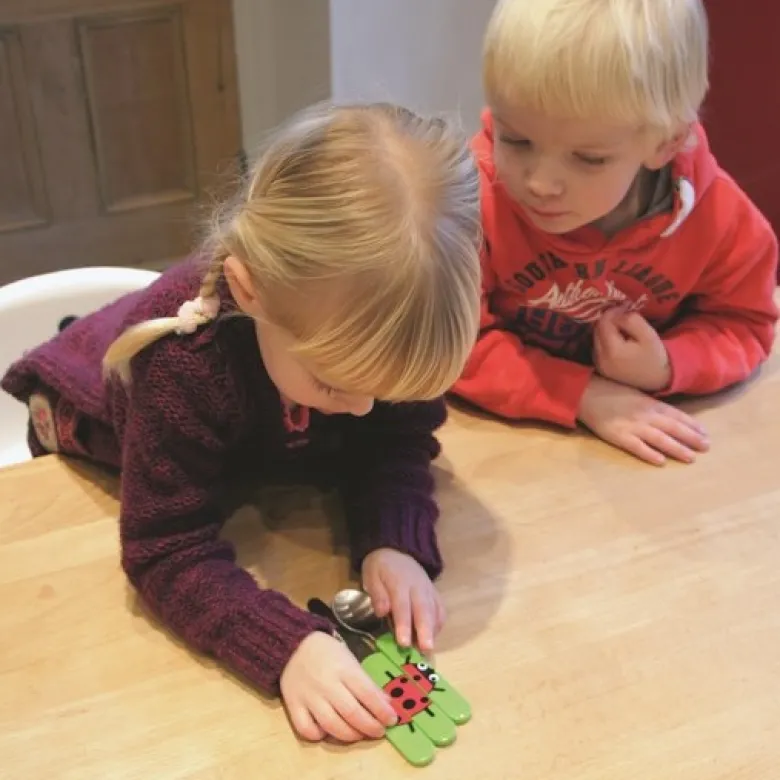 Lot de 3 couverts avec étui bugs tumtum