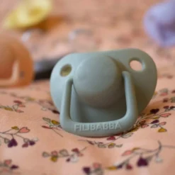 Lot 2 sucettes silicone anatomiques