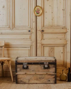 Lucienne, la malle en bois n°302
