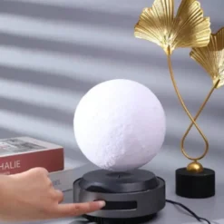 Lune 3d en auto-lévitation moonflight