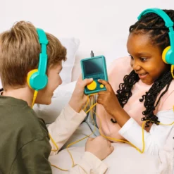 Lunii FLAM baladeur interactif avec coque de protection nomade et cordon