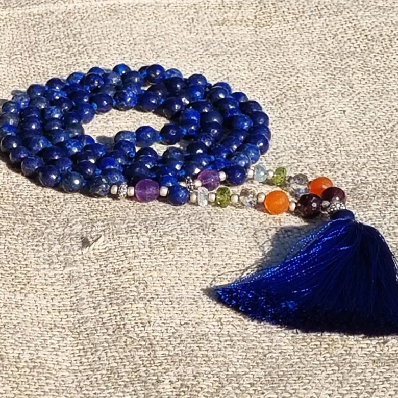 Mala yoga méditation lapislazuli facetté