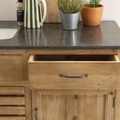 Meuble de cuisine en vieux pin