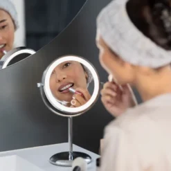 Miroir cosmétique
