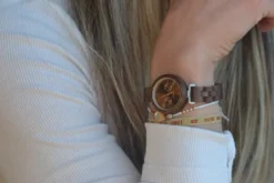 Montre femme en noyer maya