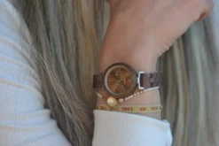 Montre femme en noyer maya