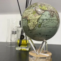 Mova globe terrestre antique vert