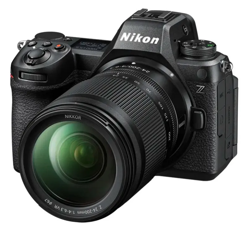 Nikon z6 iii + z 24-200mm f4-6.3 s