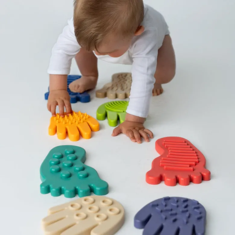 Parcours sensoriel montessori pieds