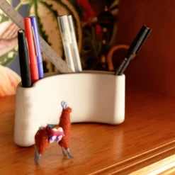 Parenthèse - pot à crayons béton