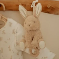 Peluche musicale à suspendre lapin newborn