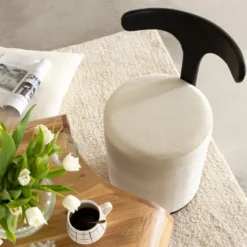 Petit fauteuil blanc en manguier adonis
