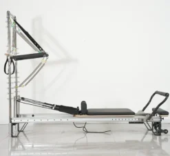 pilates reformer avec tour en aluminium