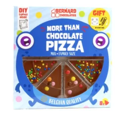 Pizza 8 parts en chocolat au lait décoré de confiseries