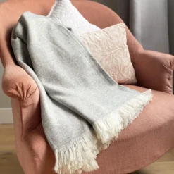 Plaid cachemire et laine gris souris