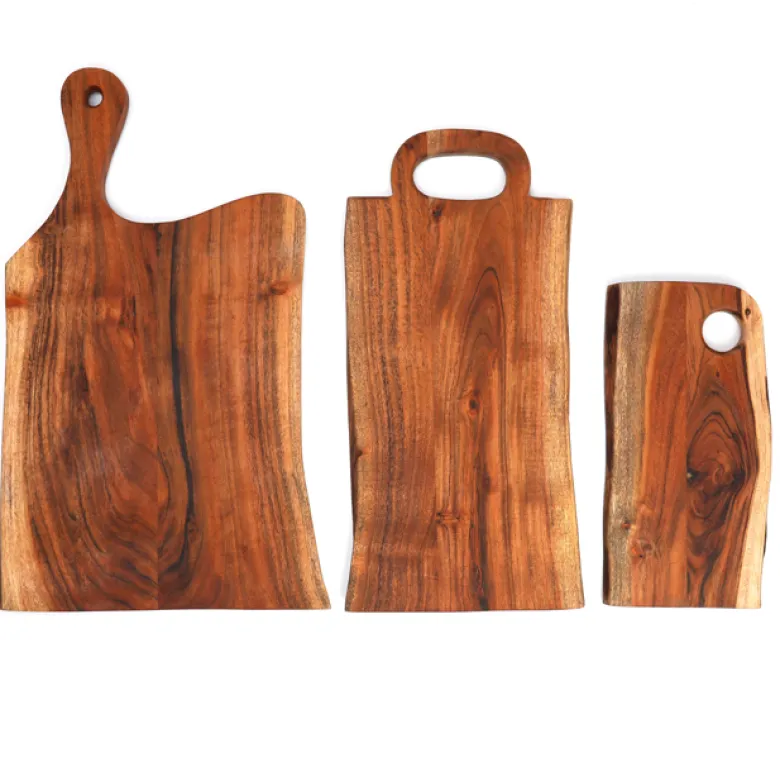 Planche à découper en bois