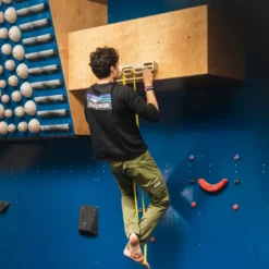 Poutre d’escalade verticalboard first pour grimpeurs débutants à intermédiaires