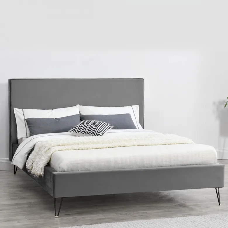 Riverside lit 140 x 190 cm en velours gris et noir