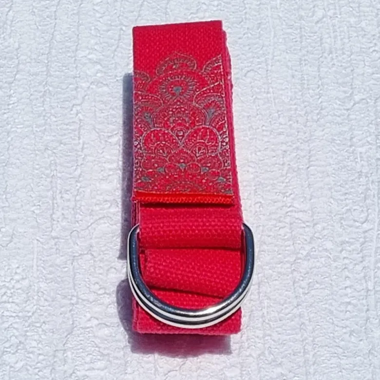 Sangle de yoga et pilate mandala rouge