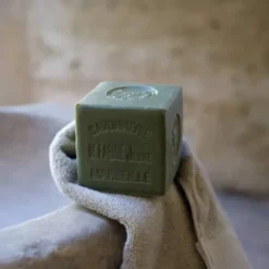 Savon de marseille à l'huile d'olive 200 g