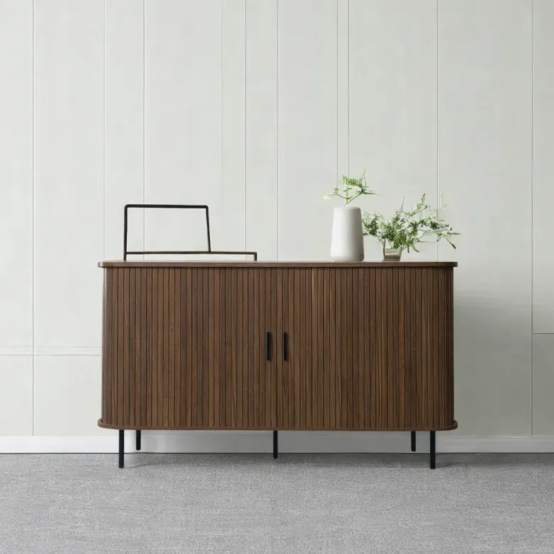 Semarang buffet en bois cannelé à portes coulissantes 140cm