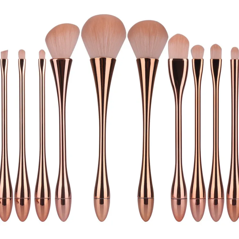Set de 10 pinceaux a maquillage