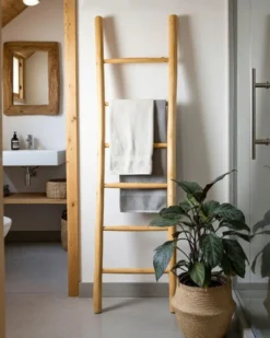 Sumba - échelle de salle de bain en bois de bambou 150 cm
