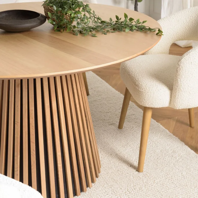 Sya - table à manger ronde d120 décor et chêne naturel pied à motif strié