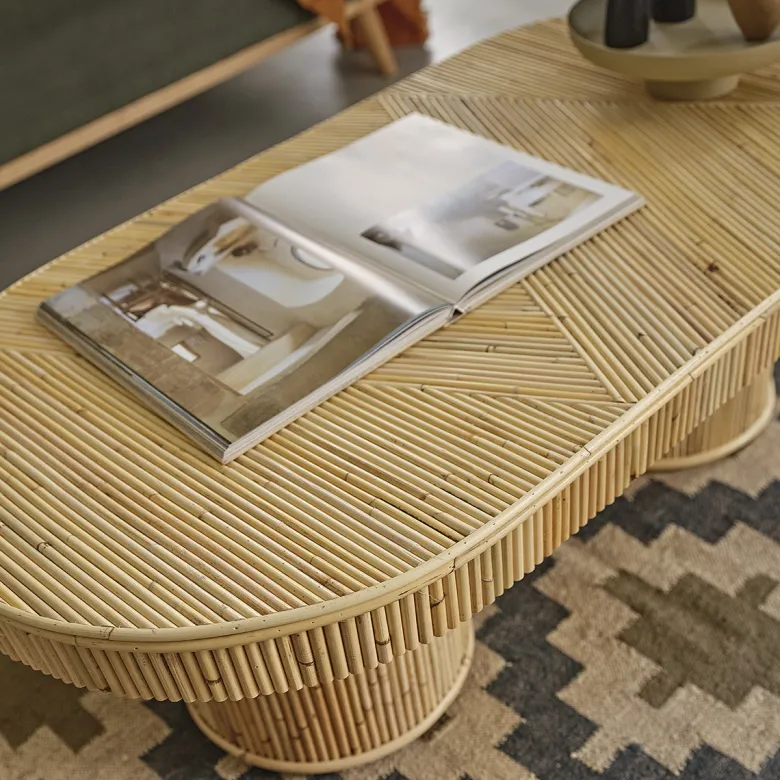Table basse en rotin