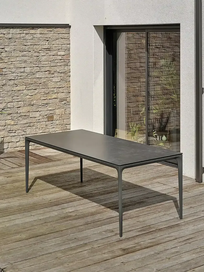 Table de jardin 8 places en céramique - gris anthracite