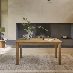 Table en bois de teck 4 à 6 pers