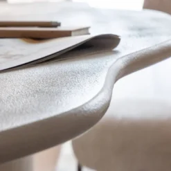 Table à manger effet béton